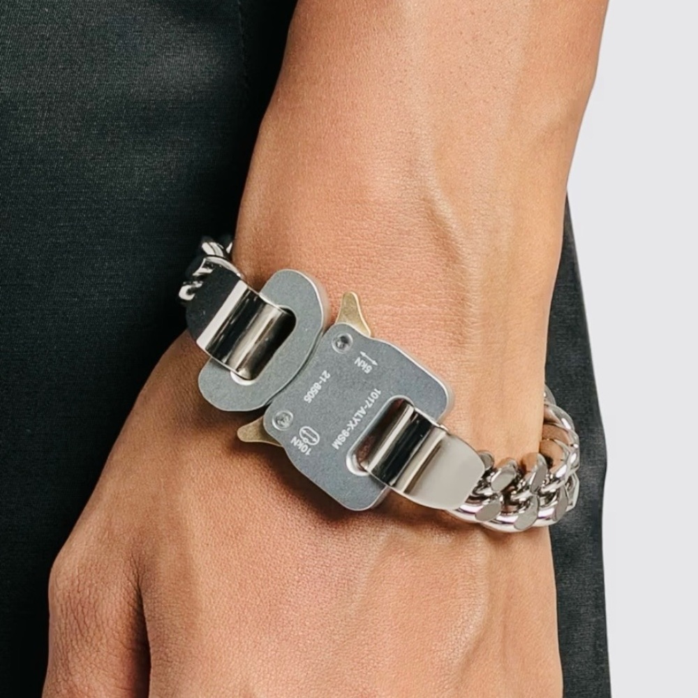 Luxury Stainless Steel Chain Link Bracelet - Picture 6 of 10